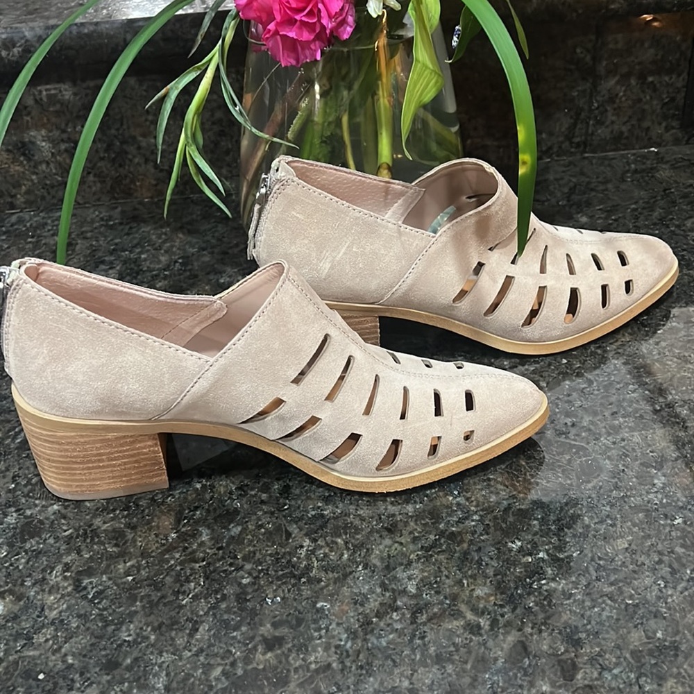 womans 1. State suede slip on heeled bootie shoe